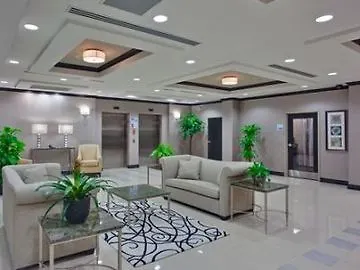Holiday Inn Express & Suites Ottawa West - Nepean By Ihg מלון