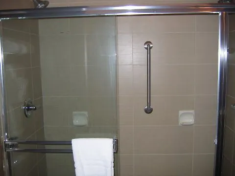 Holiday Inn Express & Suites Ottawa West - Nepean By Ihg מלון