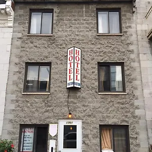  Hotel Victor Canada