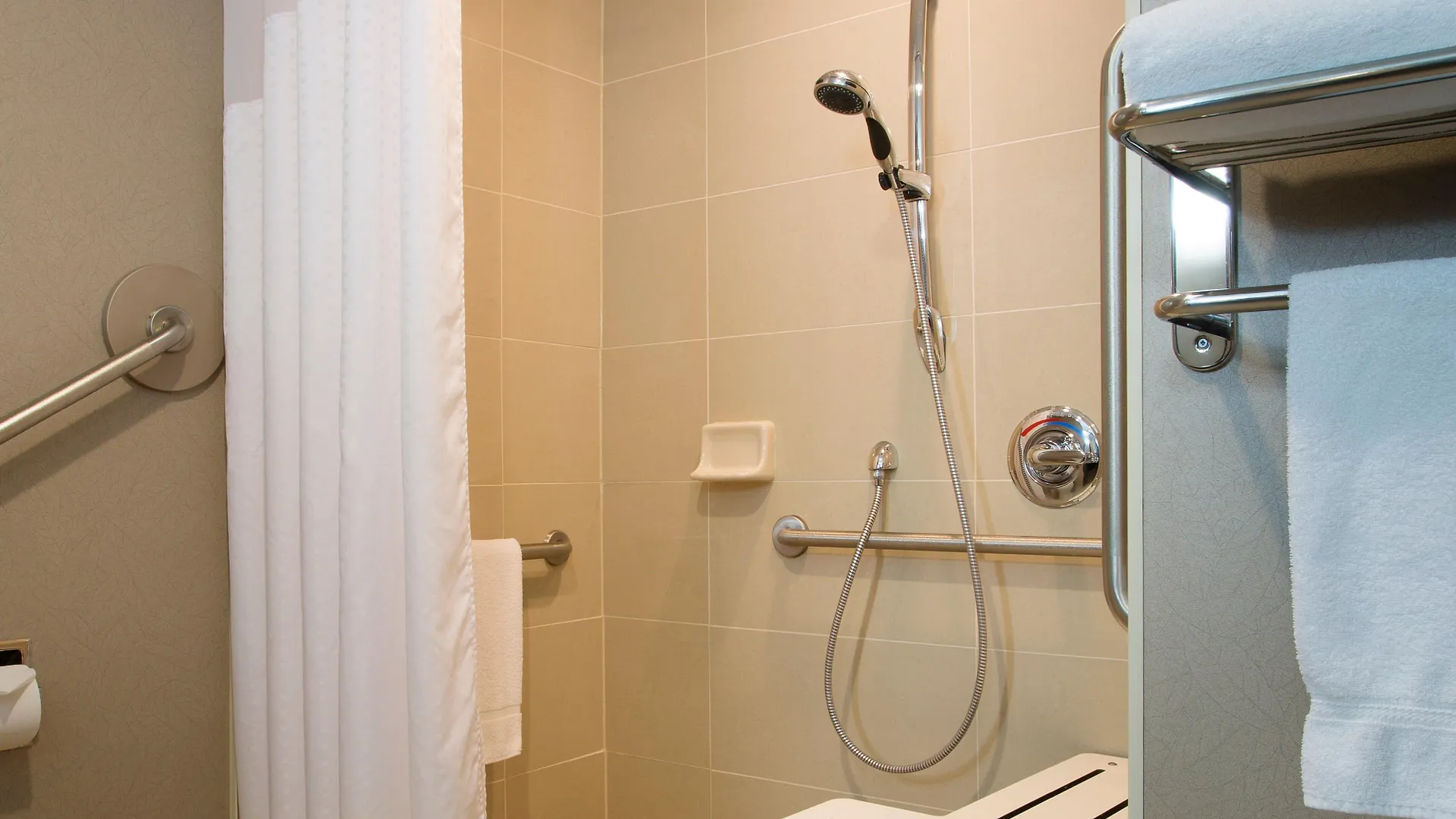 Hotel Holiday Inn Express & Suites Ottawa West - Nepean By Ihg