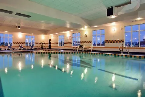 Holiday Inn Express & Suites Ottawa West - Nepean By Ihg 2*,